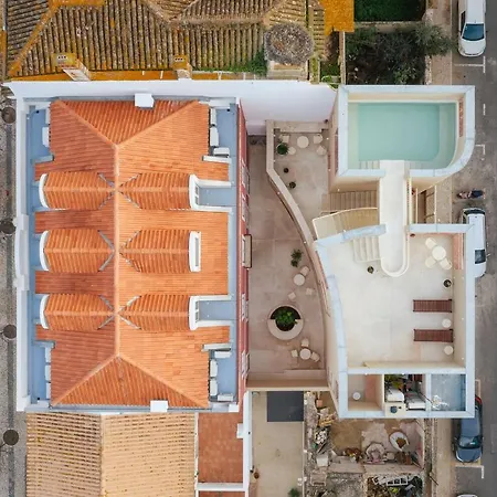 Pombaline Building With Pool By Lovelystay