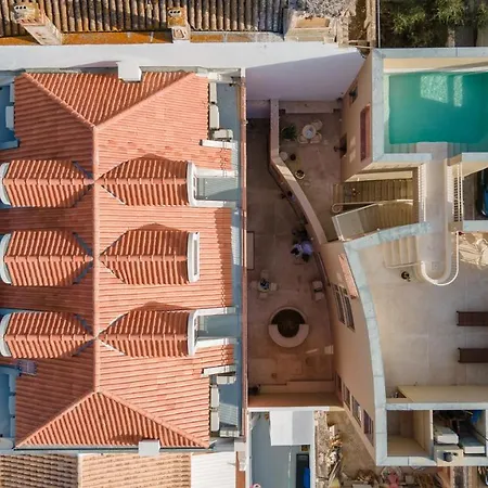 Pombaline Building With Pool By Lovelystay Vila Real de Santo António