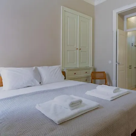 Pombaline Building With Pool By Lovelystay Διαμέρισμα Vila Real de Santo António