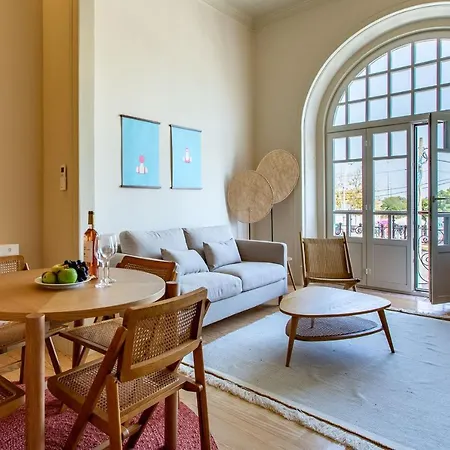 Pombaline Building With Pool By Lovelystay Vila Real de Santo António
